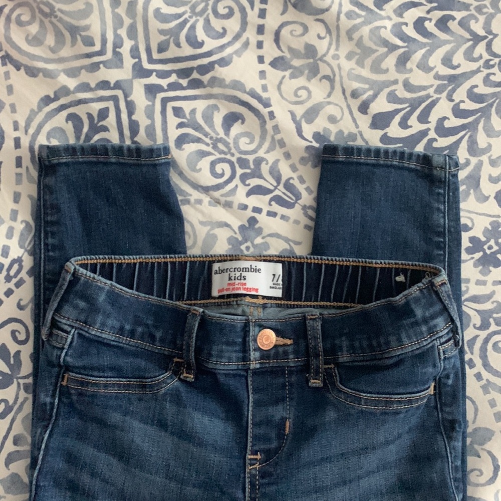 Abercrombie Kids Mid-Rise Pull-on jean legging Size 7/8